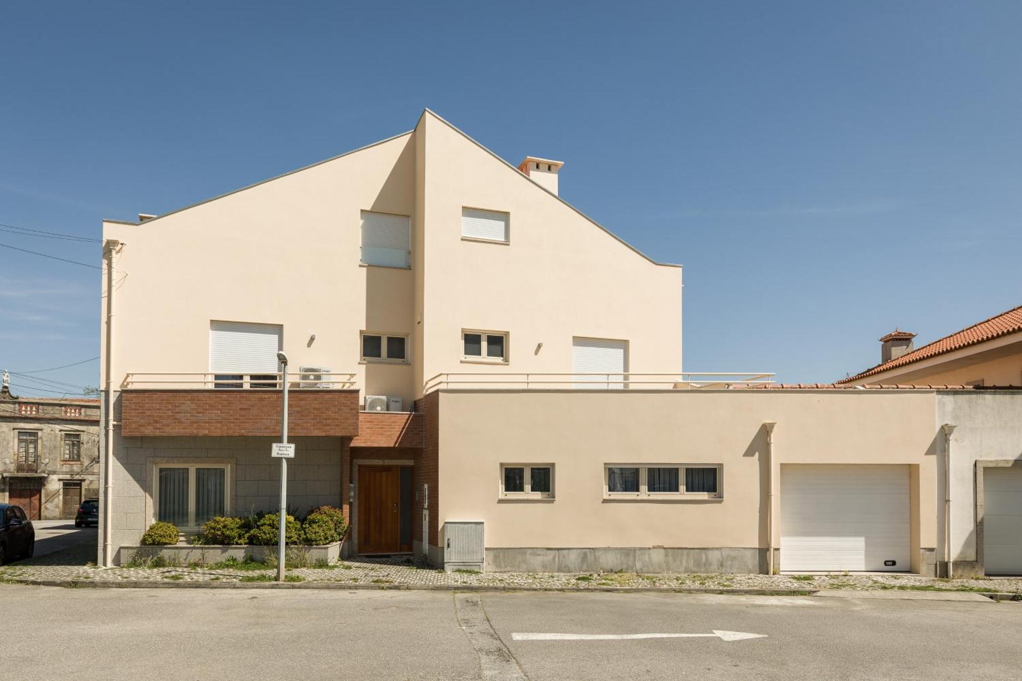 Viravento - Family House Villa Espinho  Bagian luar foto